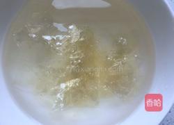 酸奶慕斯蛋糕的做法图解3