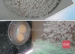 炒泡面的做法图解1