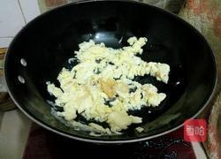 秋葵炒鸡蛋的做法图解6