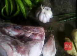 尖椒肉丝的做法图解1