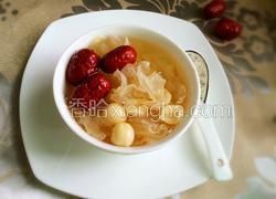 莲子银耳红枣汤