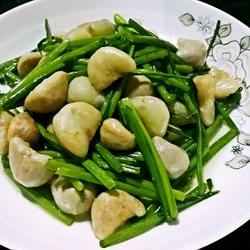 韭菜花炒青菱的做法[图]