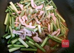 蒜苔炒肉的做法图解5