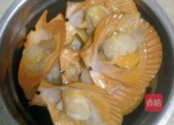蒜蓉粉丝扇贝的做法图解2