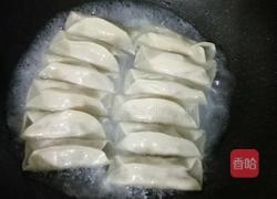 香芹猪肉锅贴的做法图解7