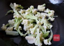 炒菜花的做法图解5