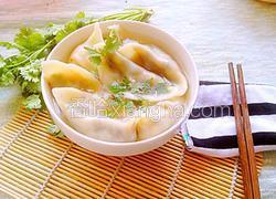 韭菜鸡蛋木耳火腿饺子
