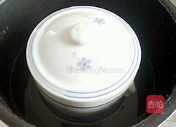 枸杞子雪耳炖椰子的做法图解6