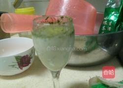 自制核桃葡萄酸乳特别奶昔的做法图解5