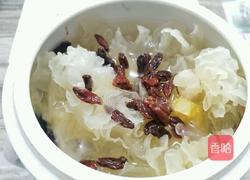 枸杞子雪耳炖椰子的做法图解5