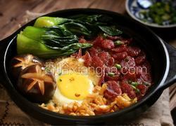 广式腊味煲仔饭