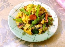 青椒火腿肠炒鸡蛋