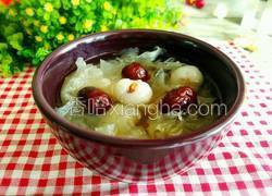 银耳桂圆红枣汤
