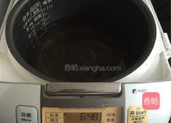 桂花葡萄干桃胶羹的做法图解4