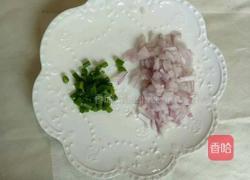 洋葱蛋炒饭的做法图解2