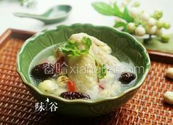莲子鸡汤