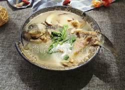 鲫鱼蘑菇汤