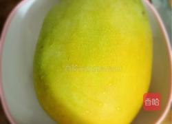 芒果奶昔的做法图解1