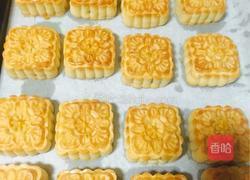 广式蛋黄月饼的做法图解9