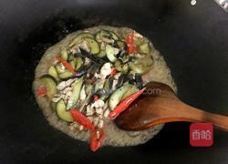 鸡腿肉烧茄子的做法图解9