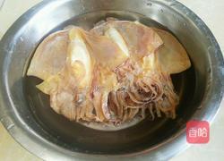 墨鱼猪肚排骨汤的做法图解2