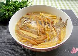 腐竹金针菜鱼汤
