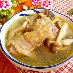 蘑菇炖鸡的做法[图]