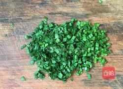 韭菜焖土鸡蛋的做法图解2