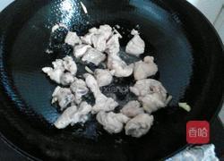 腐乳汁杏鲍菇烧鸡的做法图解5