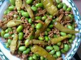 肉沫泡椒炒毛豆的做法[图]