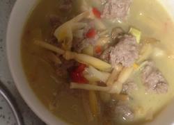 黄花菜肉泥汤