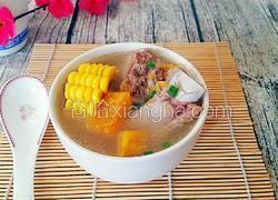 南瓜玉米排骨汤