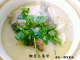 鲫鱼豆腐汤