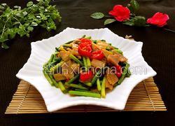 蒜台炒腊肉