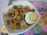 时蔬五花肉煲仔饭