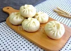 鸡蛋茴香苗包子