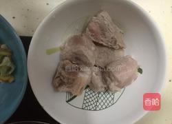 排骨玉米汤的做法图解1