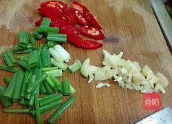 花菜炒肉的做法图解3