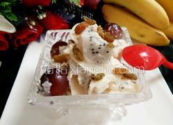 水果酸奶冰淇淋