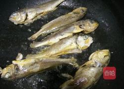 香煎小黄鱼的做法图解3