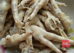 虎皮蛋烧鸡爪的做法图解1
