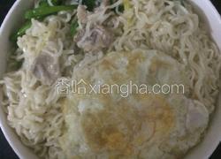 鸡蛋瘦肉面