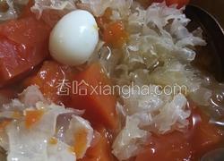 鹌鹑蛋木瓜西米银耳糖水