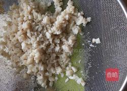 杏鲍菇榨菜香葱肉馅的做法图解3
