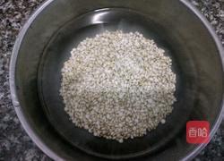 薏米红豆粥的做法图解1