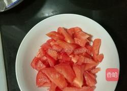 私房热汤面之西红柿鸡蛋篇的做法图解1