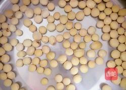 干燥的秋天来点滋补的汤食让你的肌肤Q弹起来的做法图解1
