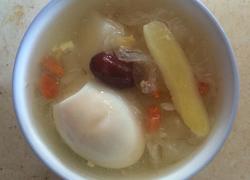 冰糖雪耳雪梨鸡蛋糖水