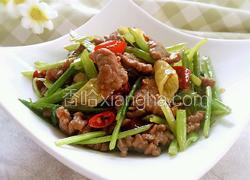 香芹炒牛肉