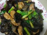 黑木耳炒肉片